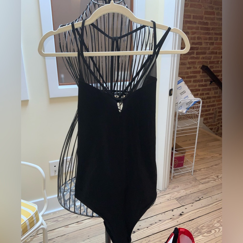 Lululemon Women’s Black One Piece Bathing Suit